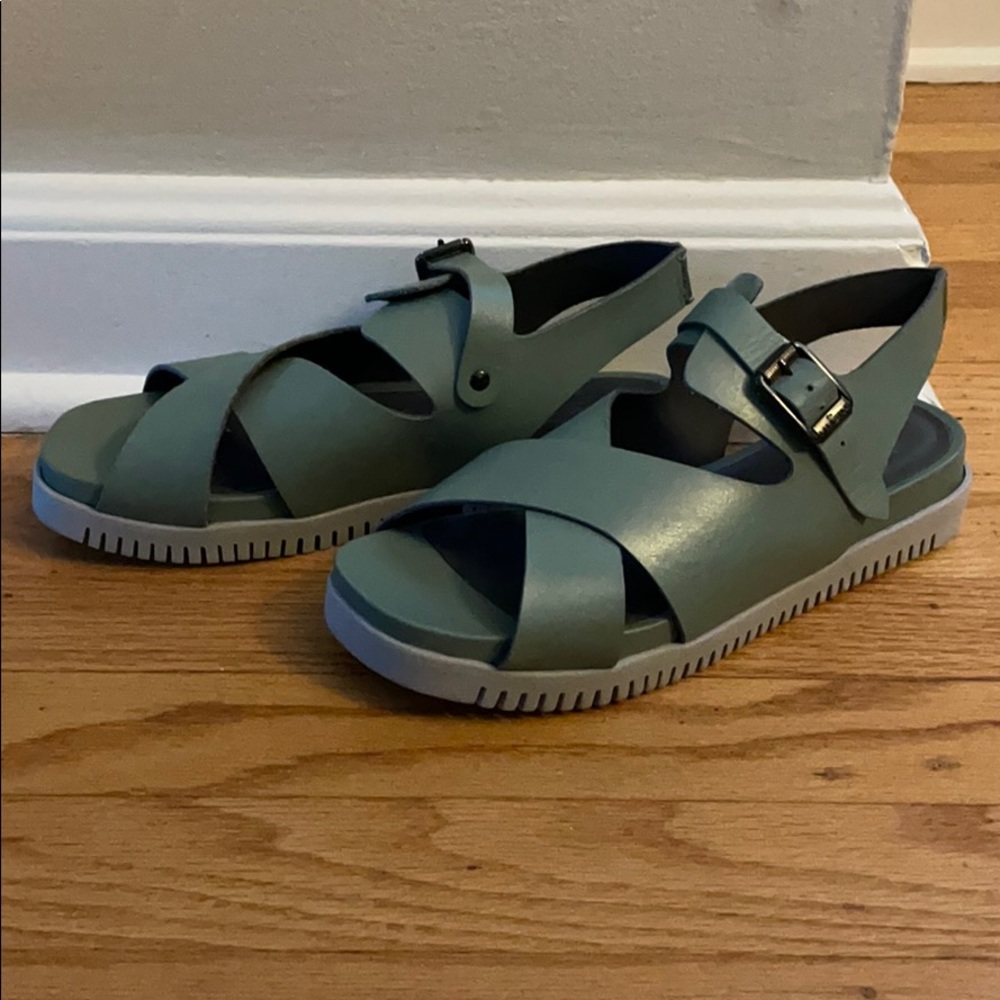 Lili Mill summer shoes